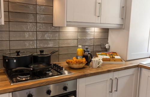 Modern 4BR House - Sleeps 10 - Central Birmingham - FREE Parking - Foto 48