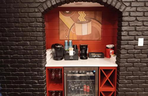 The Castle Hideaway Pool-16 plus-Guests-Game Room - Foto 5