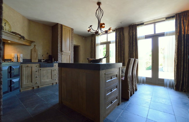 Grand Holiday Home in Alphen with Sauna & Hot Tub - Foto 13