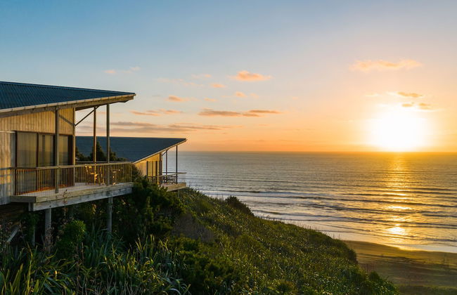 Castaways Resort - Photo 1