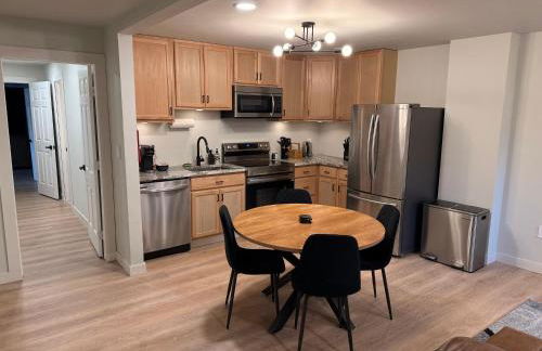 Huge Private Suite with Pool Table, Sauna & Fire Pit - Foto 7