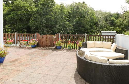 Charlecote House - Photo 16