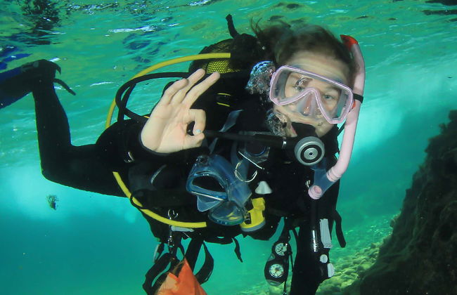 Bautismo de buceo en la playa de Migjorn - Foto 1