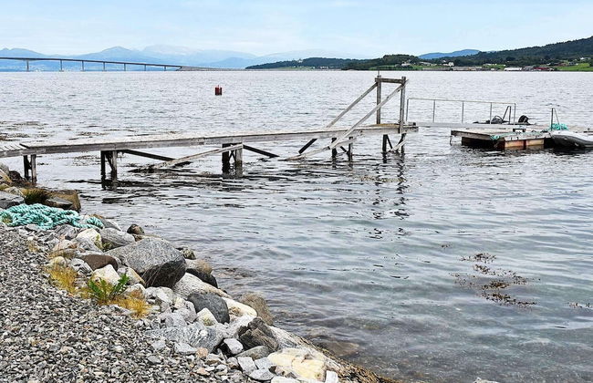 6 Person Holiday Home in Vestnes - Foto 23