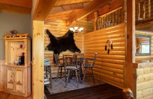 Ultimate Lakeview Lodge and ON THE LAKE! with a Hot-Tub! - Foto 11