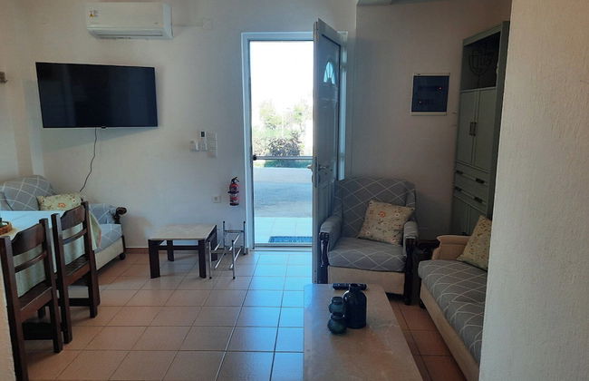 Crete Country Escape 2 Bd w Patio - Photo 17
