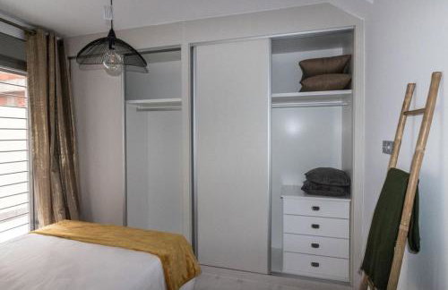 LUXURY 3 BED, 2 BATH DETACHED VILLA, PRIME LOCATION, ONLY 400 MTRS TO THE BEACH - Foto 32