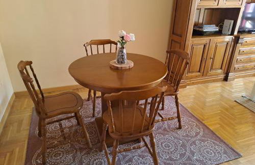 Los Prados - HUCA Oviedo - Parking gratuito - Foto 4