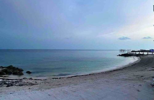 Your Happy Place ON THE BEACH! - Foto 14