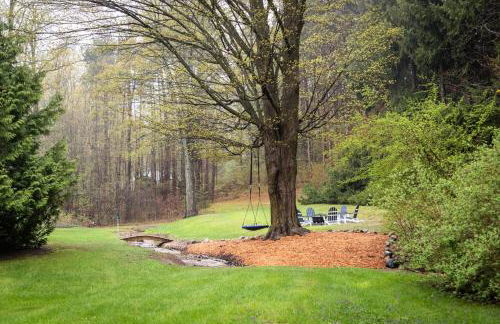 Cedar Creek Cottage Close to Downtown Traverse City Beaches and the TART Trail - Foto 2