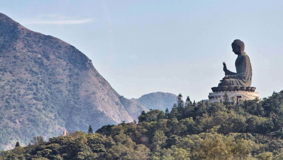 Visit the giant Buddha statue