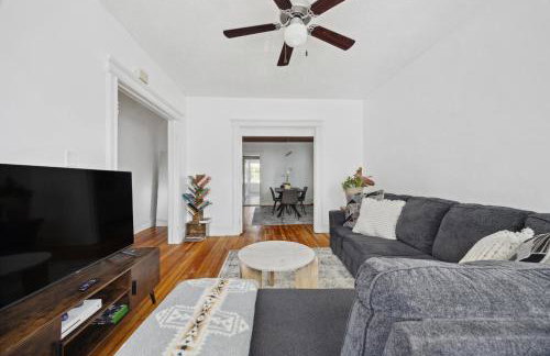 Spacious & Stylish 2BR Apartment Near Manhattan - Foto 10