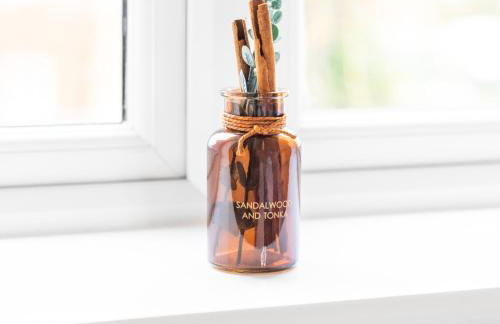 Stylish Two Bed Apartment -Cradley Health - Smart Tv - Netflix - Parking 27BC - Foto 26