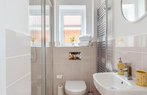 4 Bed, 3 Bath Townhouse in Colchester - Business, Contractor and Leisure - Singles or Superkings - Disc0unts - Foto 6