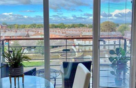 City Centre Chester Waterways Apartment - Photo 36