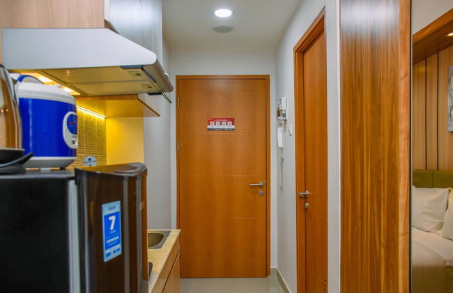 Nice And Cozy Studio At Evenciio Apartment - Foto 7