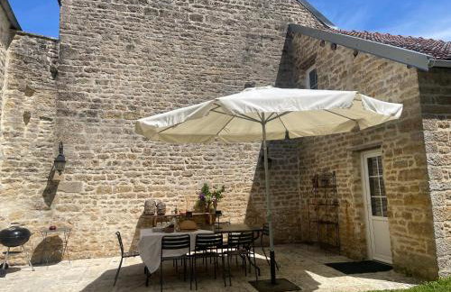 La Closerie de Gigny "Maison Templiere" avec Piscine - Foto 36