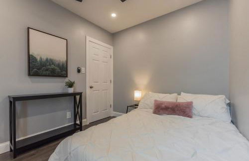 University City Executive Modern 3BR 2BA Within 5 min to Drexel, University of Pennsylvania, & Children's Hospital of Pennsylvania - Photo 18