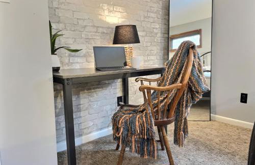 The Big Lebearski - AC, Grill, Fire Pit, Hot tub! - Foto 23