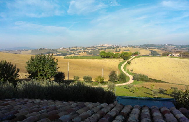 Family Villa, Pool and Country Side Views, Italy - Foto 19