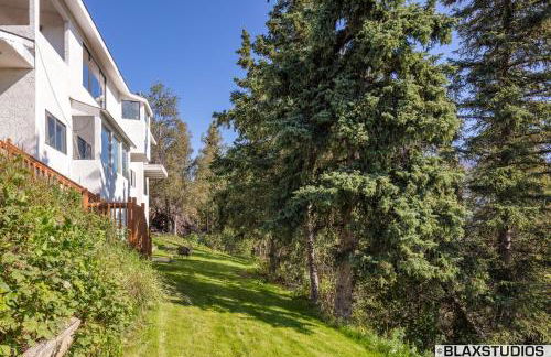 Charming Hillside Retreat - Private backyard, firepit, mtn views, full kitchen - Foto 13