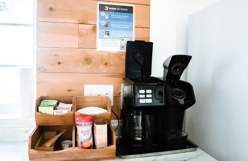 Cordova Farmhouse - 7 Minutes from the Ark! - Foto 14