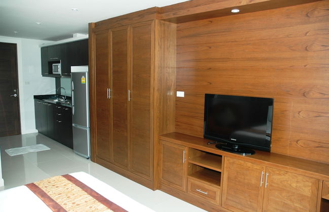 Jomtien Beach Penthouses - Photo 5