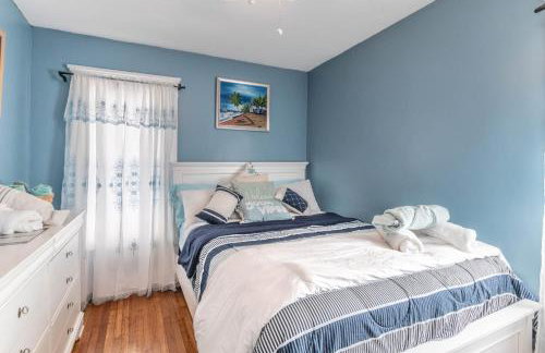 The Paradise House steps from the Heart of Hertel - Foto 15