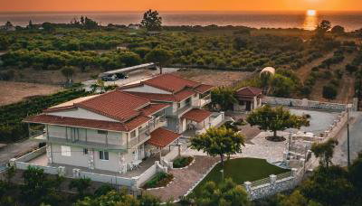 Terra Hélios Suites & Studios - Photo 1
