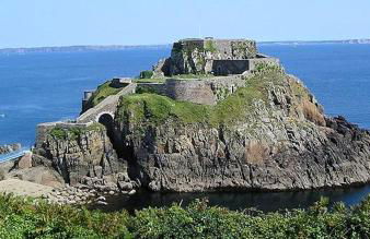 Maison familiale avec jardin - Plougonvelin - Photo 12