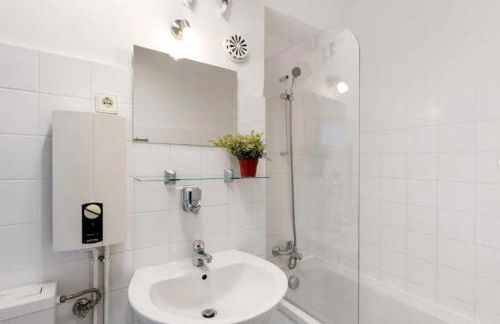 Berlin Central Premium Apartments for Groups - Photo 51