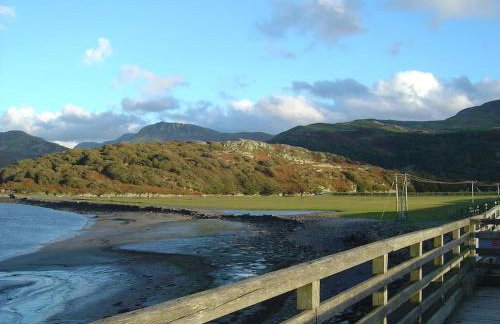 Cosy modern cottage by the sea, heart of snowdonia - Foto 13