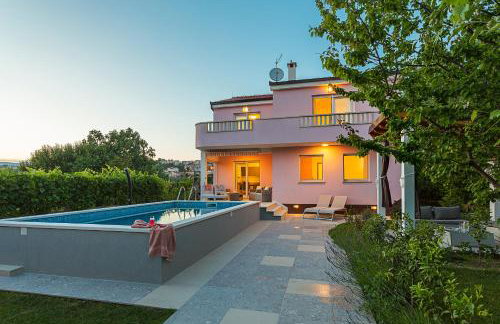 Villa Sweet Home Marija With Heated Pool - Foto 1