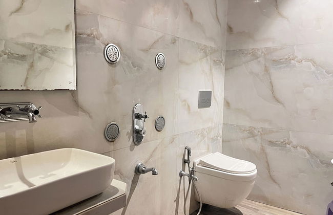 The Saroja Grand Villa Resorts - Photo 28