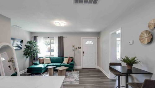 South Tampa 3BR with Backyard that Sleeps 10 - Foto 1