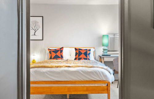 Cosy 3 Bed with Parking - Foto 9