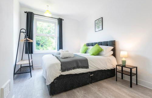 Jasmine Villa B - Ideal for QMC & Uni - Free parking - Photo 13