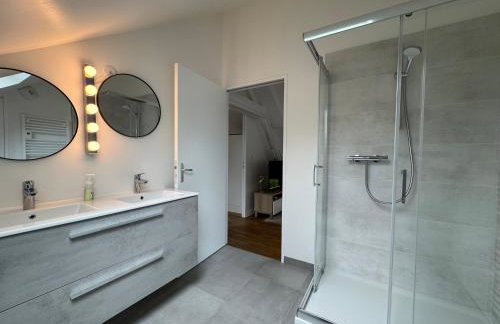 Le Mendo - Wi-Fi, TV, Parking, Moderne, Neuf - Foto 3