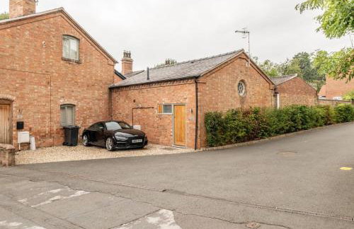 The Coach House - Cosy Retreat in Warwickshire! - Photo 41