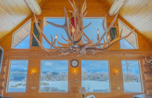 FoxHill Family Lodge Retreat with views from all sides and Hike over a hundred forty acres - Foto 6