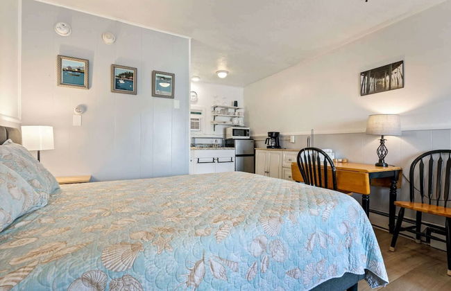 The Seabreeze Studio for 4! - Photo 5