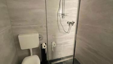 Fachwerkhaus mit 2 getrennten Schlafzimmern, Wohnzimmer und Küche - Foto 4