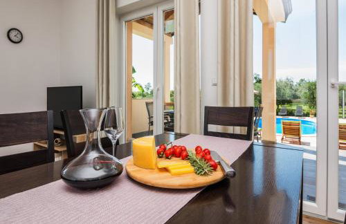 Villa in Policnik with Private Pool - Foto 23