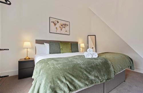 Beighton - 3 Bed Spacious Home with FREE Parking, Great for Groups & Families - Hosted by Stay Host Save - Foto 69