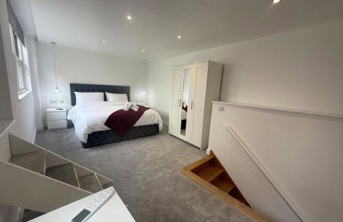 Stylish 3 bed spacious flat - Foto 19