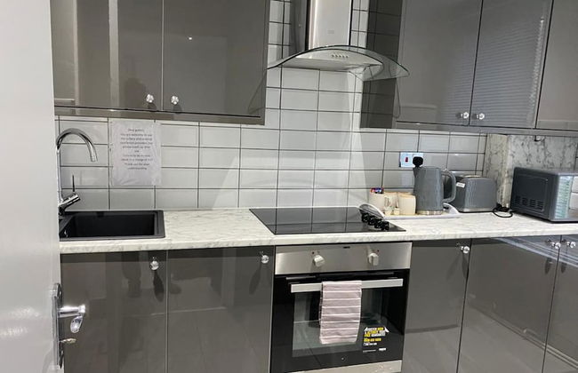 Luxurious 2-bed Apartment in Woolwich, London - Foto 24