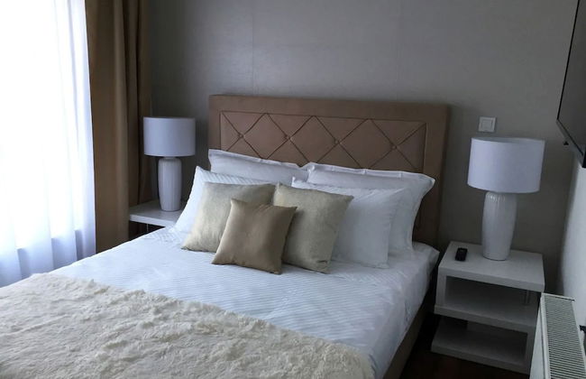 Modern Villa With Private Heated Pool and Lounge Area for a Relaxing Stay - Foto 1