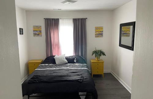 Everything you need - 1 BR 1 BA WIFI SMART TV QN Bed Coffee - Foto 8