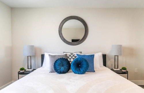 Modern 4BR Stay Premium Beds & Full Kitchen - Foto 46