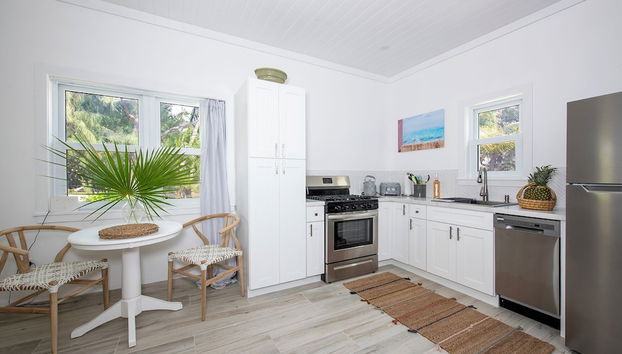 Pink Sand Paradise: Luxury Home On The Beach - Foto 3, Cocina privada